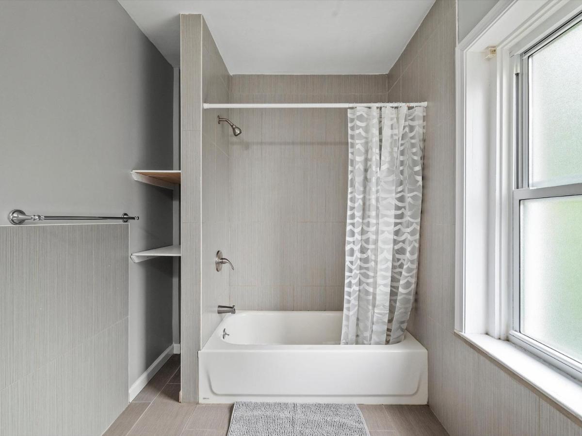 Oakland/University @G Modern And Bright Private Bedroom With Shared Bathroom Pittsburgh Extérieur photo